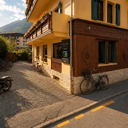 Les Gourmets - Chalet Hotel-3